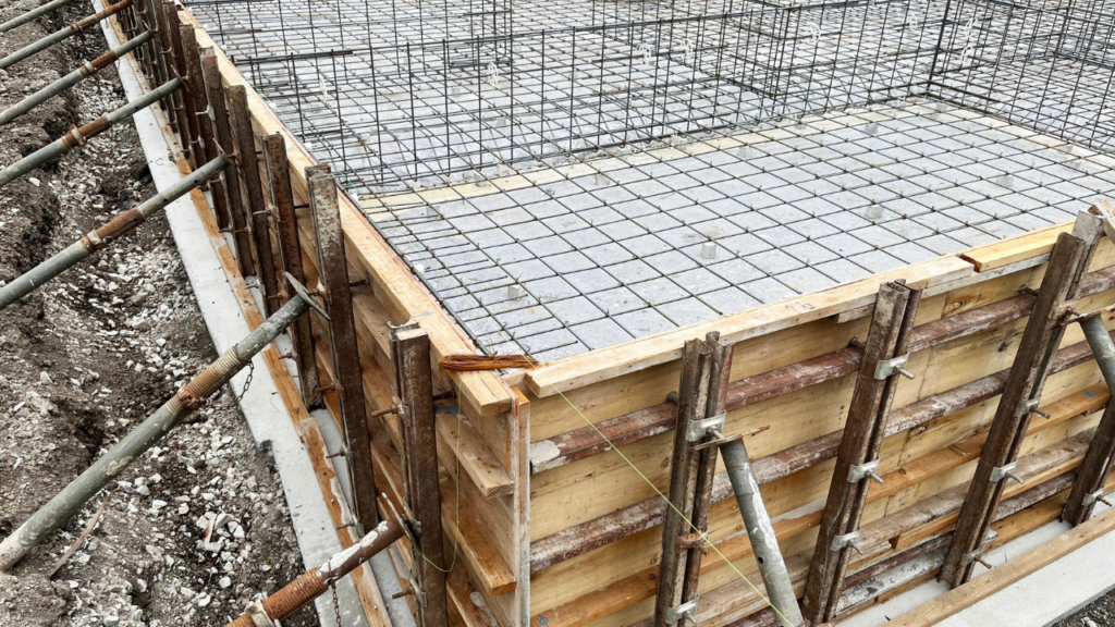 Porażka w ciesielstwie - niedopasowanie do fundamentów